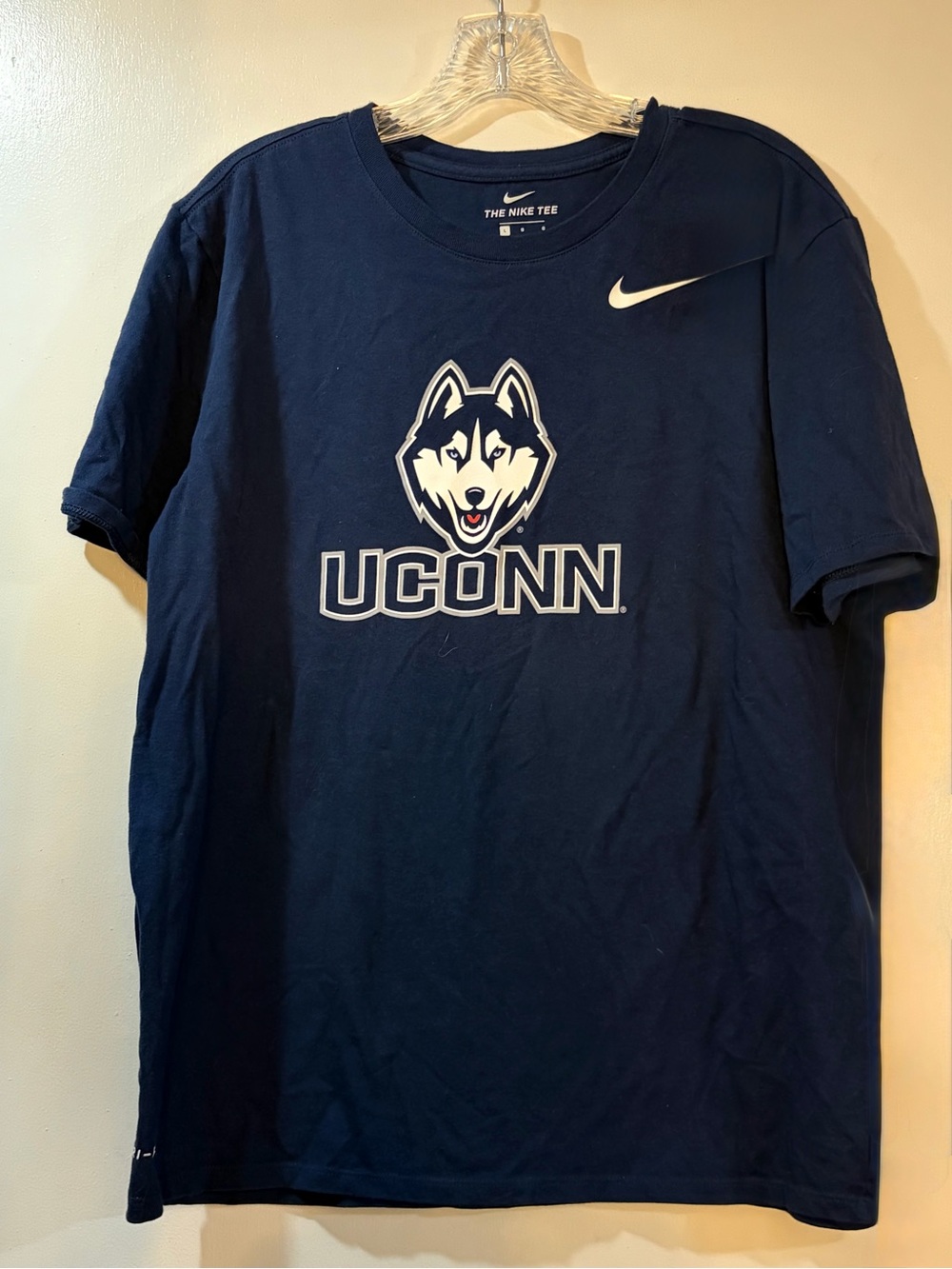 Nike UConn Huskies Dri-FIT T-Shirt Adult Size Large